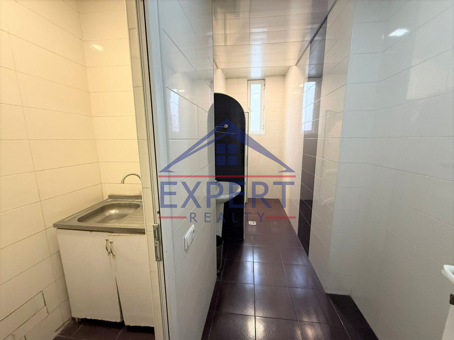 ԿԵՆՏՐՈՆ, ԽԱՆՋՅԱՆ ՓՈՂՈՑ, 54 ՔՄ