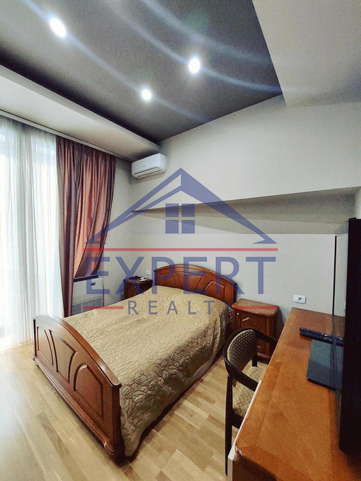 ՔԱՆԱՔԵՌ ԶԵՅԹՈՒՆ, ՌՈՒԲԻՆՅԱՆՑ ՓՈՂՈՑ, 3 ՍԵՆՅԱԿ
