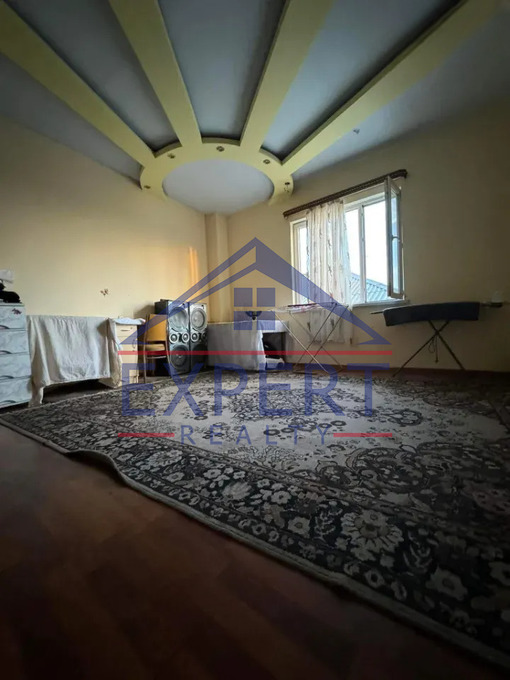 ԷՐԵԲՈՒՆԻ, ՈՐՄՆԱԴԻՐՆԵՐԻ ՓՈՂՈՑ, 2 ՀԱՐԿԱՆԻ ՔԱՐԵ ՏՈՒՆ