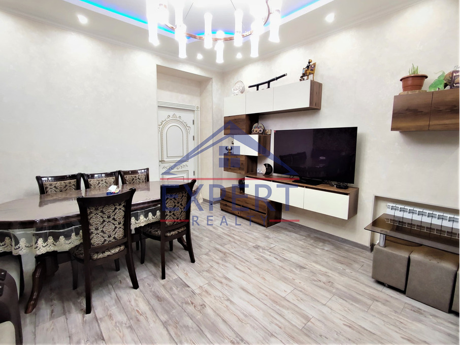 ԿԵՆՏՐՈՆ, ՏԻԳՐԱՆ ՄԵԾԻ ՊՈՂՈՏԱ, 4 ՍԵՆՅԱԿ
