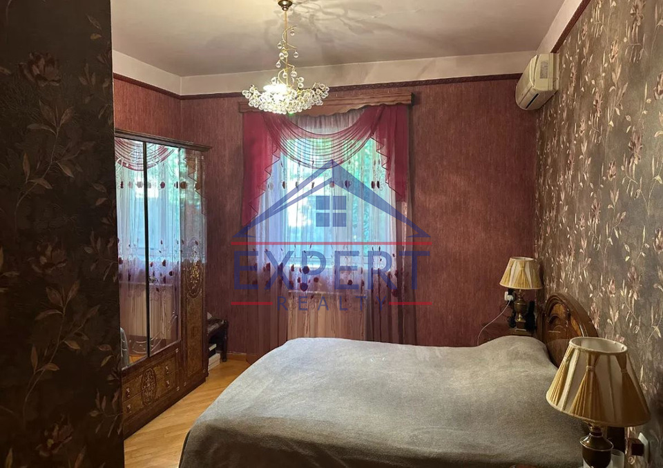 ԷՐԵԲՈՒՆԻ  ,ՆՈՐ ԱՐԵՇԻ ՓՈՂՈՑ   5 ՍԵՆՅԱԿ