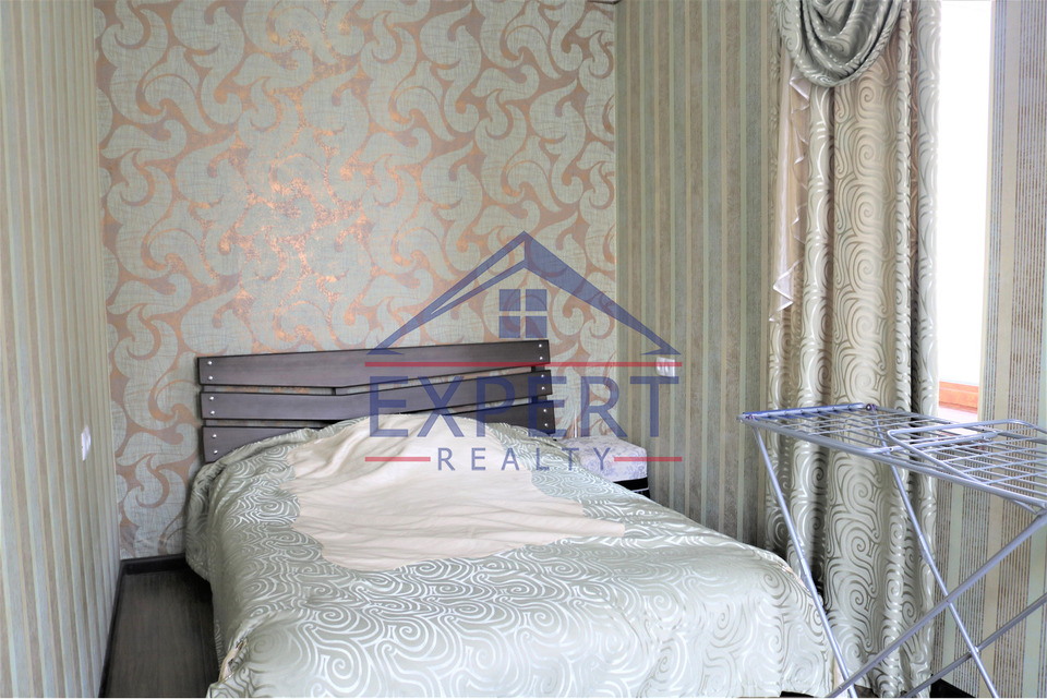 ԿԵՆՏՐՈՆ, ՎԵՐԻՆ ԱՆՏԱՌԱՅԻՆ ՓՈՂՈՑ, 3 ՍԵՆՅԱԿ