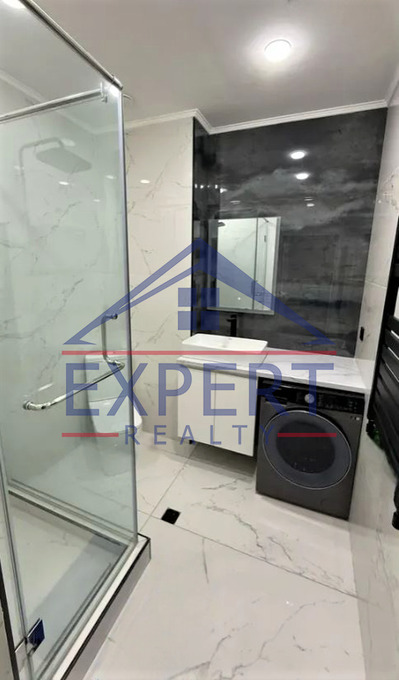 ԿԵՆՏՐՈՆ, 3 ՍԵՆՅԱԿ