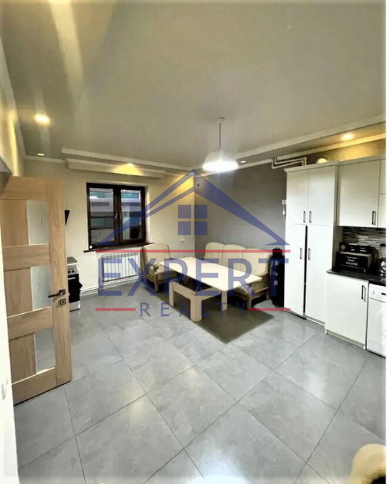 ԷՐԵԲՈՒՆԻ, ՆՈՐ ԱՐԵՇ, 6 ՍԵՆՅԱԿ