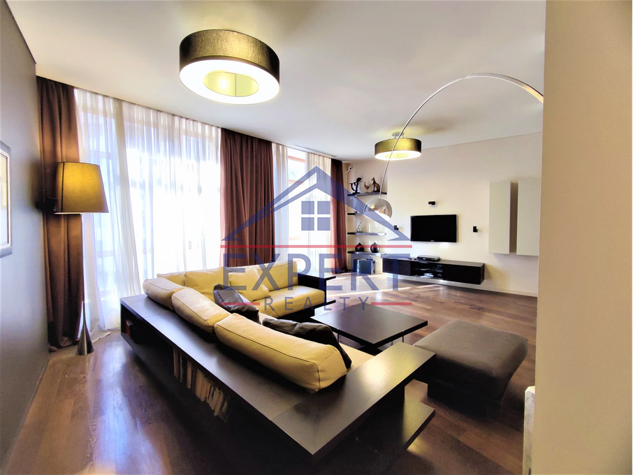 ԿԵՆՏՐՈՆ, ՀՅՈՒՍԻՍԱՅԻՆ ՊՈՂՈՏԱ, 4 ՍԵՆՅԱԿ