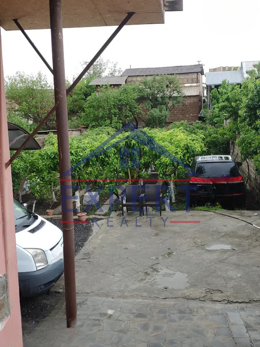 ԴԱՎԹԱՇԵՆ, 4-ՐԴ ՓՈՂՈՑ, 1 ՀԱՐԿԱՆԻ ՔԱՐԵ ՏՈՒՆ