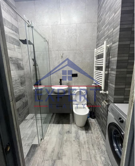 ԿԵՆՏՐՈՆ, ՏԻԳՐԱՆ ՄԵԾԻ ՊՈՂՈՏԱ, 3 ՍԵՆՅԱԿ