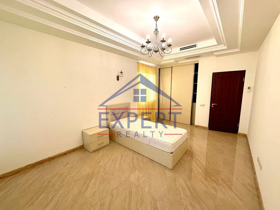 ՎԱՀԱԳՆԻ ԹԱՂԱՄԱՍ, 2 ՀԱՐԿԱՆԻ ԹԱՈՒՆՀԱՈՒՍ