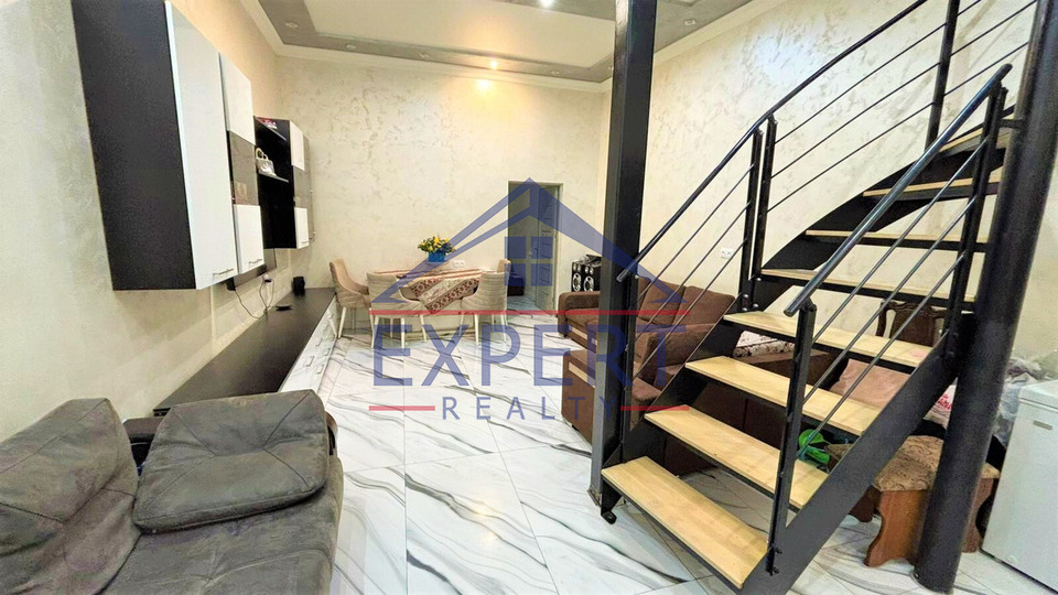 էՐԵԲՈՒՆԻ, ՎԱՐԴԱՆ ԱՃԵՄՅԱՆ ՓՈՂՈՑ, 4ՍԵՆՅԱԿ