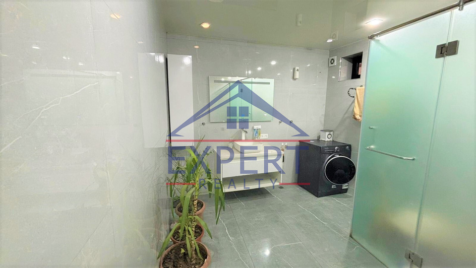 էՐԵԲՈՒՆԻ, ՎԱՐԴԱՆ ԱՃԵՄՅԱՆ ՓՈՂՈՑ, 4ՍԵՆՅԱԿ