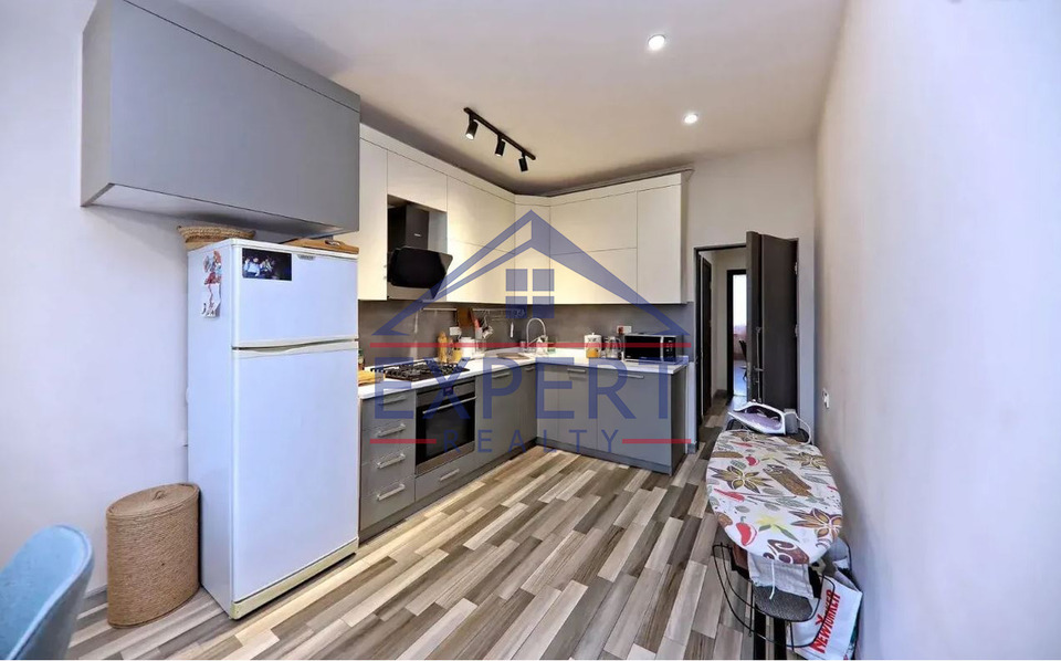 ԱՐԱԲԿԻՐ, ԿՈՄԻՏԱՍԻ ՊՈՂՈՏԱ, 3 ՍԵՆՅԱԿ