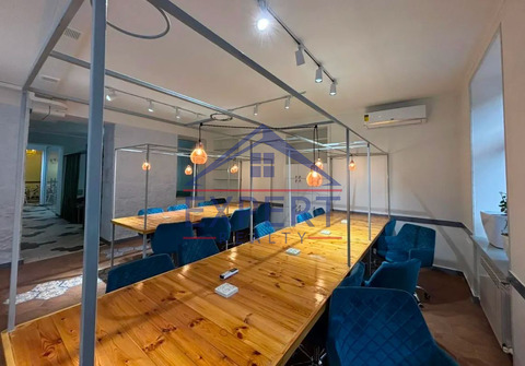 ԿԵՆՏՐՈՆ, ՊԱՐՈՆՅԱՆ ՓՈՂՈՑ, 110 ՔՄ