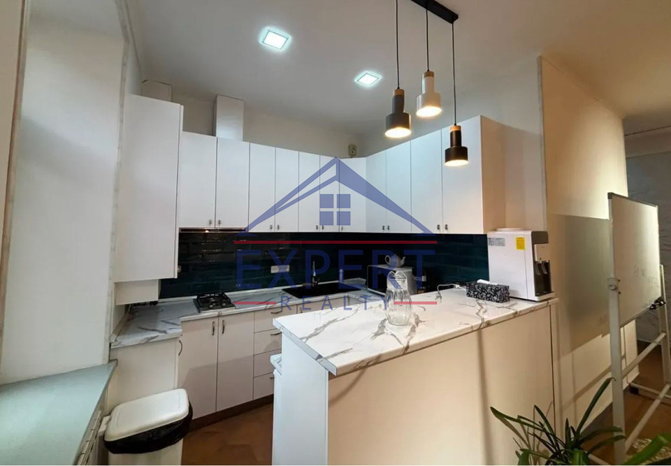 ԿԵՆՏՐՈՆ, ՊԱՐՈՆՅԱՆ ՓՈՂՈՑ, 110 ՔՄ