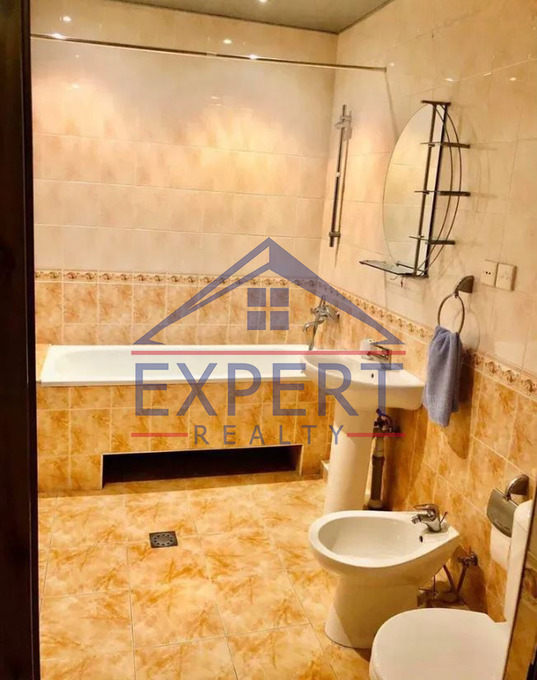 ԿԵՆՏՐՈՆ, ՎԱՐԴԱՆԱՆՑ ՓՈՂՈՑ, 3 ՍԵՆՅԱԿ