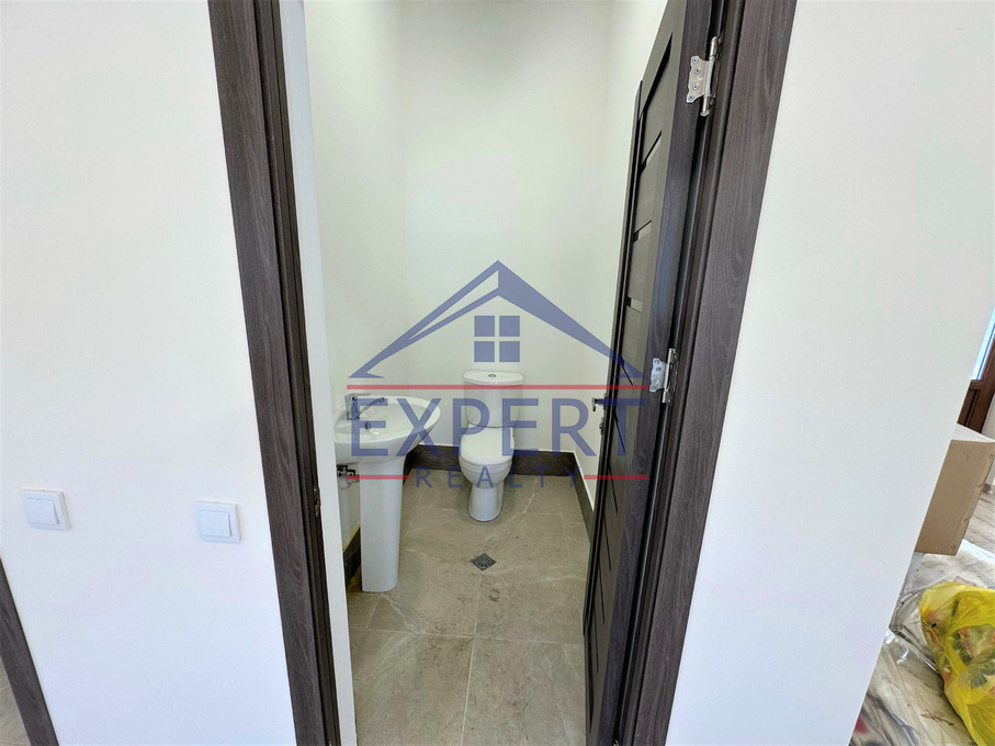 ԿԵՆՏՐՈՆ, ԱԴՄԻՐԱԼ ԻՍԱԿՈՎԻ ՊՈՂՈՏԱ, 150քմ