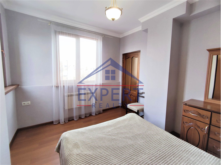 ԿԵՆՏՐՈՆ, Դ․ԴԵՄԻՐՃՅԱՆ ՓՈՂՈՑ, 3 ՍԵՆՅԱԿ
