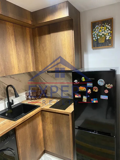ԱՐԱԲԿԻՐ, ՎԻԿՏՈՐ ՀԱՄԲԱՐՁՈՒՄՅԱՆ ՓՈՂՈՑ, 2 ՍԵՆՅԱԿ
