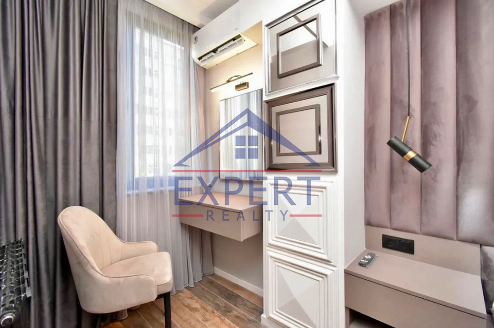 ԿԵՆՏՐՈՆ, ՍԱՐՅԱՆ ՓՈՂՈՑ, 3 ՍԵՆՅԱԿ