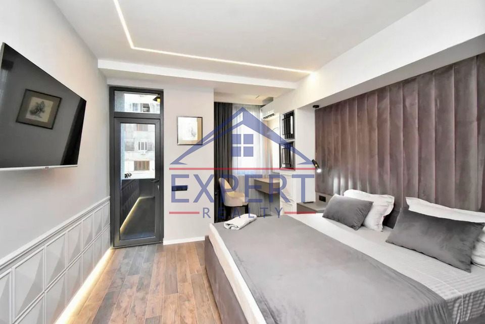 ԿԵՆՏՐՈՆ, ՍԱՐՅԱՆ ՓՈՂՈՑ, 3 ՍԵՆՅԱԿ