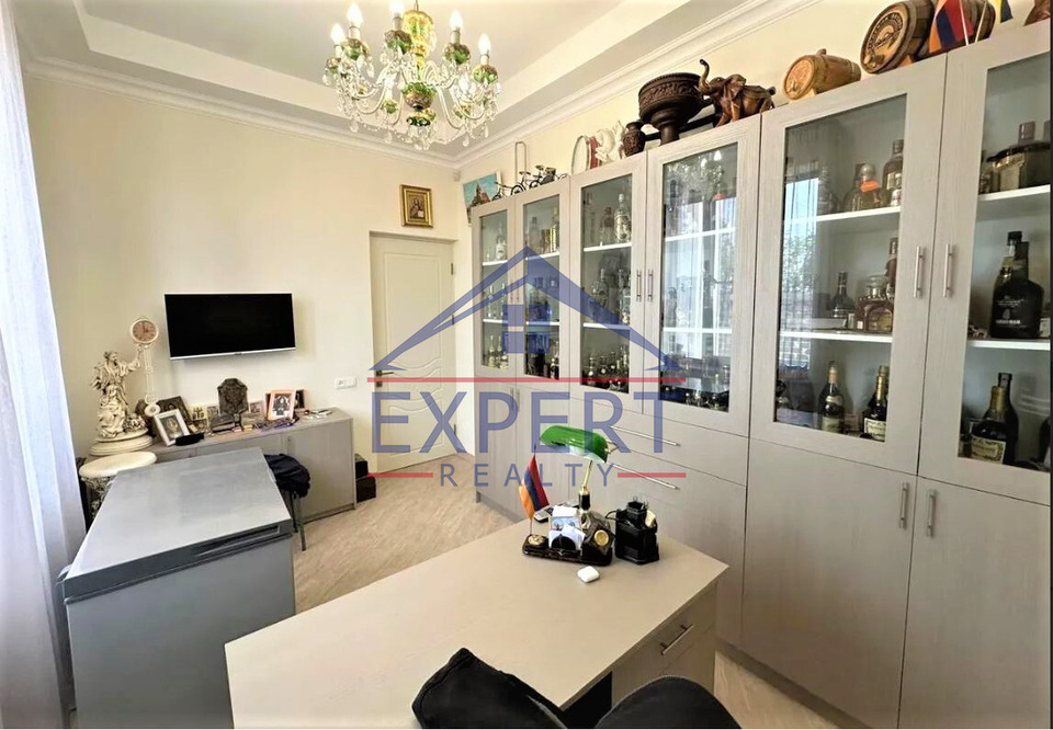 ԱՐԱԲԿԻՐ, ՇՐՋԱՆՑԻԿ ԹՈՒՆԵԼ ՓՈՂՈՑ, 6 ՍԵՆՅԱԿ