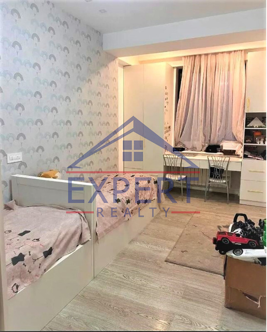 ԱՐԱԲԿԻՐ, ՕՐԲԵԼԻ ԵՂԲԱՅՐՆԵՐԻ ՓՈՂՈՑ, 3 ՍԵՆՅԱԿ
