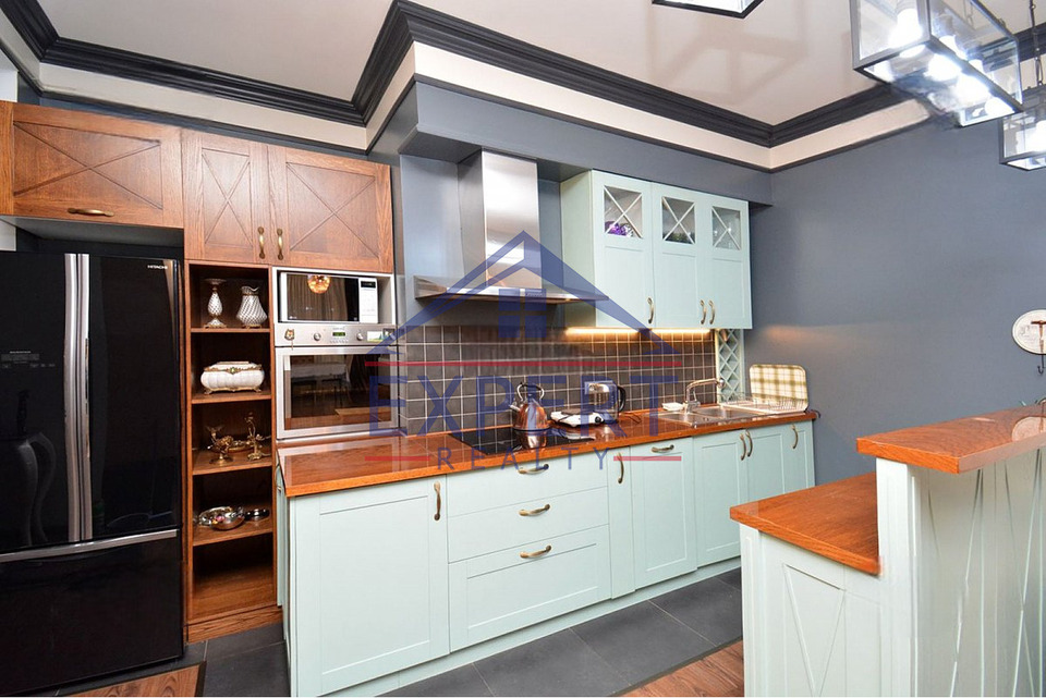 ԿԵՆՏՐՈՆ, ՍԱՅԱԹ ՆՈՎԱ ՊՈՂՈՏԱ, 3 ՍԵՆՅԱԿ