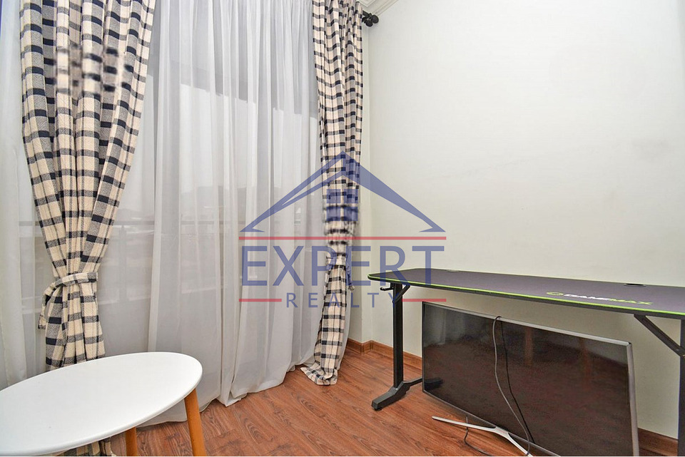 ԿԵՆՏՐՈՆ, ՍԱՅԱԹ ՆՈՎԱ ՊՈՂՈՏԱ, 3 ՍԵՆՅԱԿ