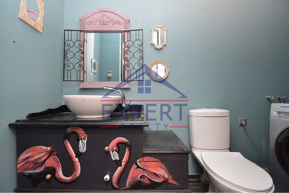 ԿԵՆՏՐՈՆ, ՍԱՅԱԹ ՆՈՎԱ ՊՈՂՈՏԱ, 3 ՍԵՆՅԱԿ