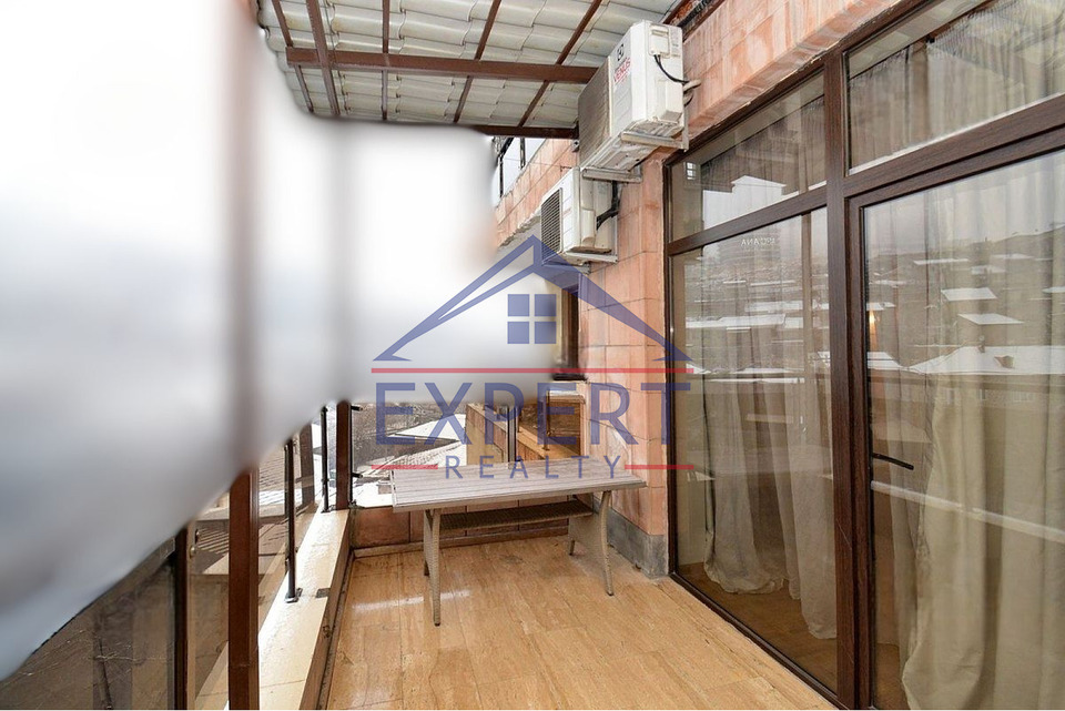 ԿԵՆՏՐՈՆ, ՍԱՅԱԹ ՆՈՎԱ ՊՈՂՈՏԱ, 3 ՍԵՆՅԱԿ