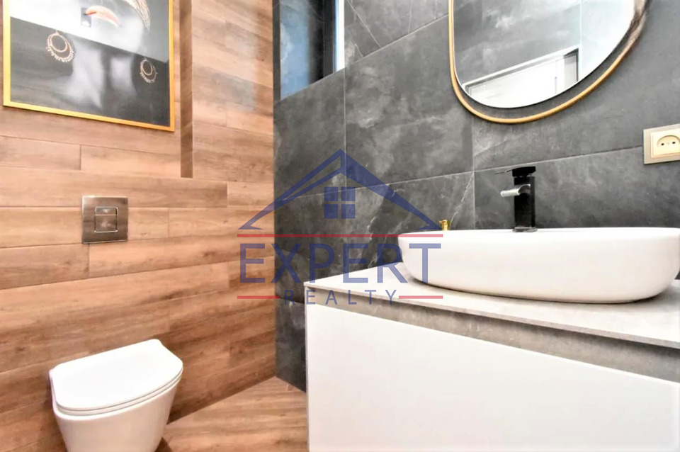 ԱՐԱԲԿԻՐ, ՂԱՓԱՆՑՅԱՆ ՓՈՂՈՑ, 5 ՍԵՆՅԱԿ