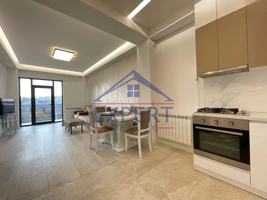 ԱՎԱՆ, ՄԱՐՇԱԼ ԲԱԲԱՋԱՆՅԱՆ, 3 ՍԵՆՅԱԿ