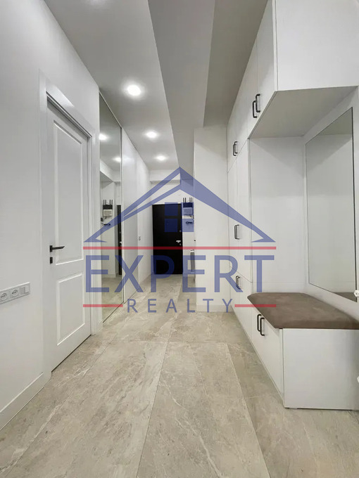 ԱՎԱՆ, ՄԱՐՇԱԼ ԲԱԲԱՋԱՆՅԱՆ, 3 ՍԵՆՅԱԿ