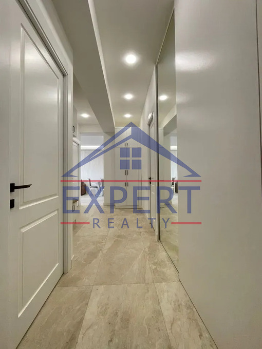 ԱՎԱՆ, ՄԱՐՇԱԼ ԲԱԲԱՋԱՆՅԱՆ, 3 ՍԵՆՅԱԿ