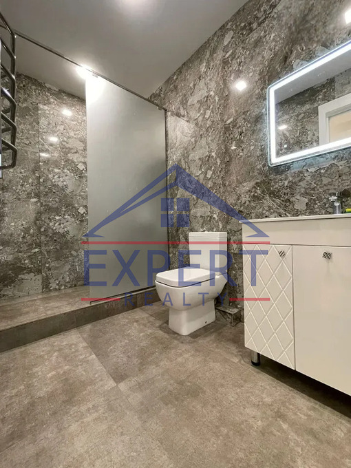 ԱՎԱՆ, ՄԱՐՇԱԼ ԲԱԲԱՋԱՆՅԱՆ, 3 ՍԵՆՅԱԿ