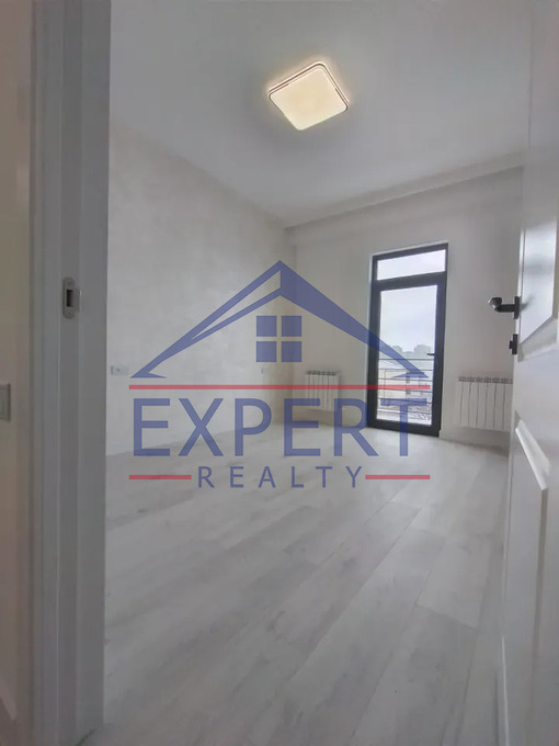 ԱՎԱՆ, ՄԱՐՇԱԼ ԲԱԲԱՋԱՆՅԱՆ, 3 ՍԵՆՅԱԿ