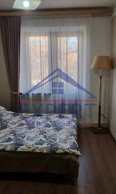 ԱՐԱԲԿԻՐ,ԱԶԱՏՈՒԹՅԱՆ ՊՈՂՈՏԱ 4  ՍԵՆՅԱԿ