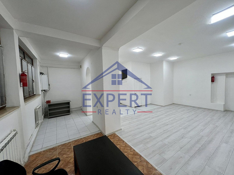 ԱՐԱԲԿԻՐ, ՀԱԿՈԲ ՀԱԿՈԲՅԱՆ ՓՈՂՈՑ, 56 ՔՄ․