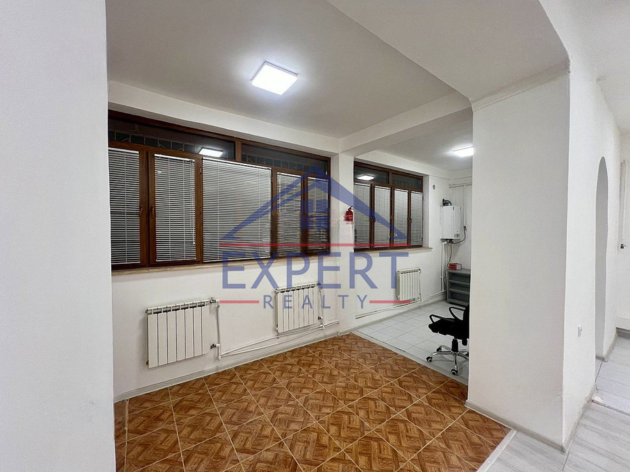 ԱՐԱԲԿԻՐ, ՀԱԿՈԲ ՀԱԿՈԲՅԱՆ ՓՈՂՈՑ, 56 ՔՄ․