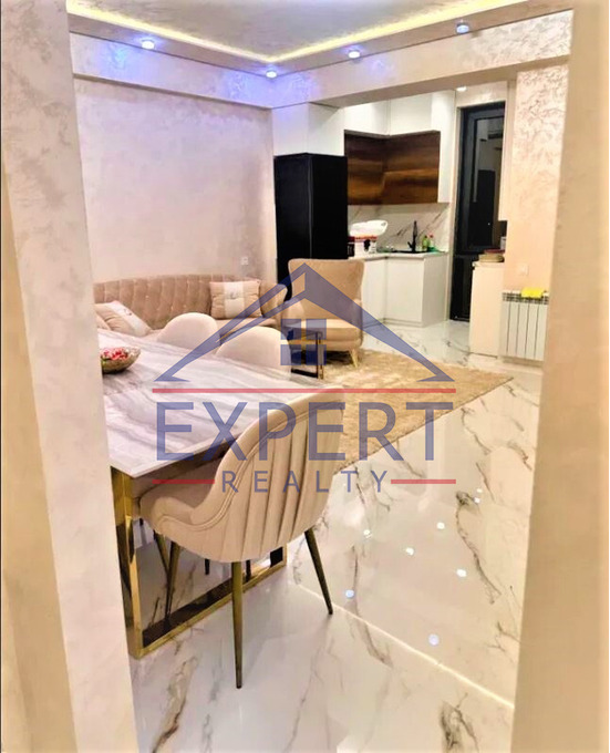 ԱՐԱԲԿԻՐ, ԱԴՈՆՑԻ ՓՈՂՈՑ, 3 ՍԵՆՅԱԿ