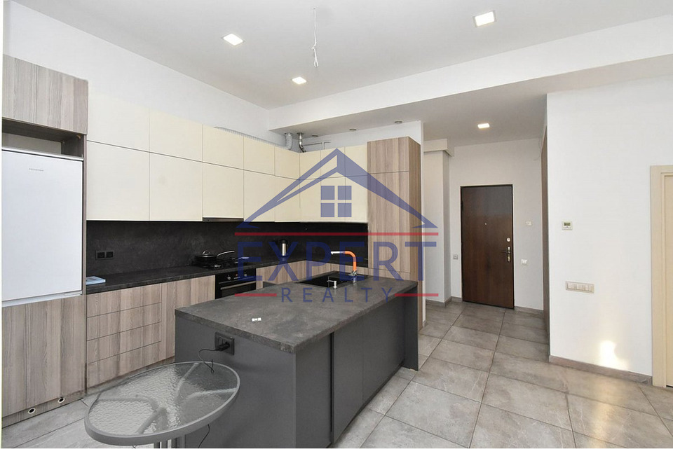 ԱՐԱԲԿԻՐ, ԱԶԱՏՈՒԹՅԱՆ ՊՈՂՈՏԱ, 3 ՍԵՆՅԱԿ