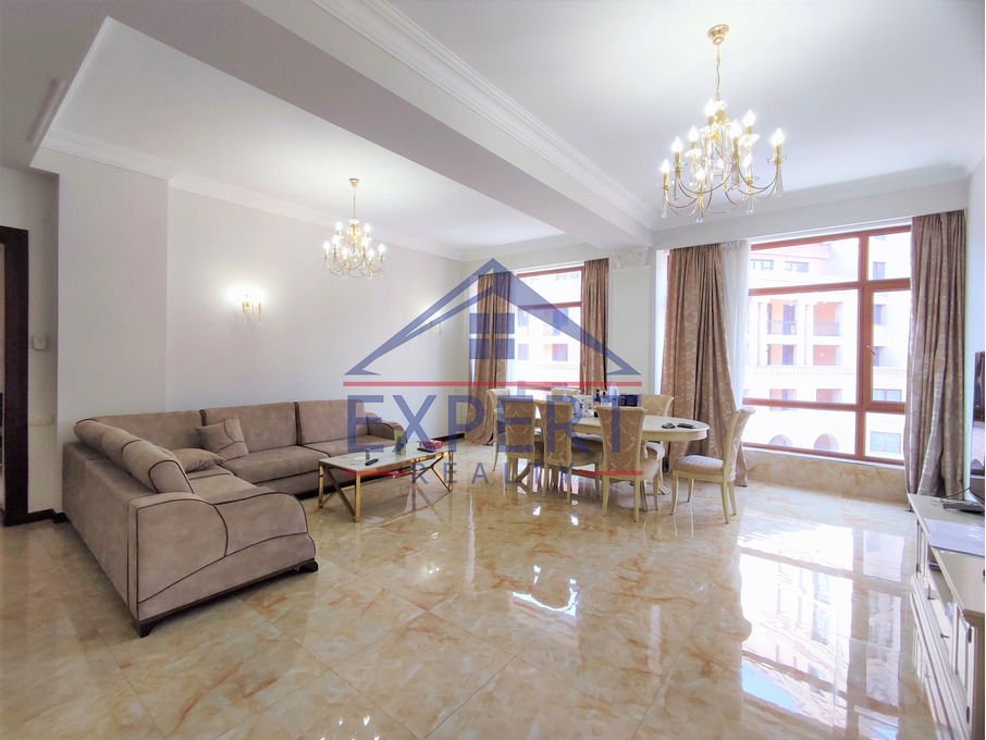 ԿԵՆՏՐՈՆ, ՀՅՈՒՍԻՍԱՅԻՆ ՊՈՂՈՏԱ, 4 ՍԵՆՅԱԿ