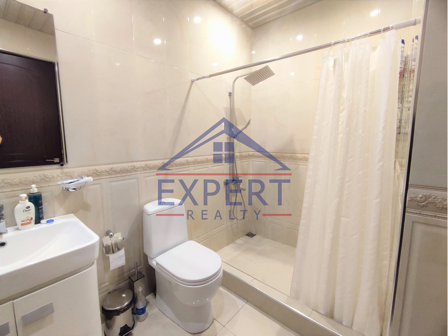 ԿԵՆՏՐՈՆ, ՀՅՈՒՍԻՍԱՅԻՆ ՊՈՂՈՏԱ, 4 ՍԵՆՅԱԿ