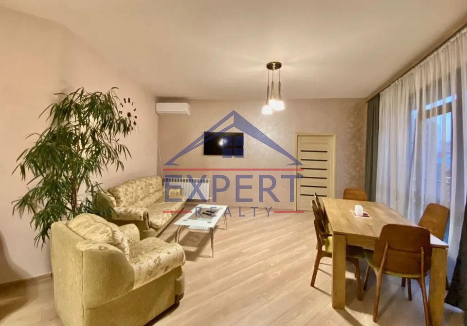 ԿԵՆՏՐՈՆ, ԵԿՄԱԼՅԱՆ  ՓՈՂՈՑ, 3 ՍԵՆՅԱԿ