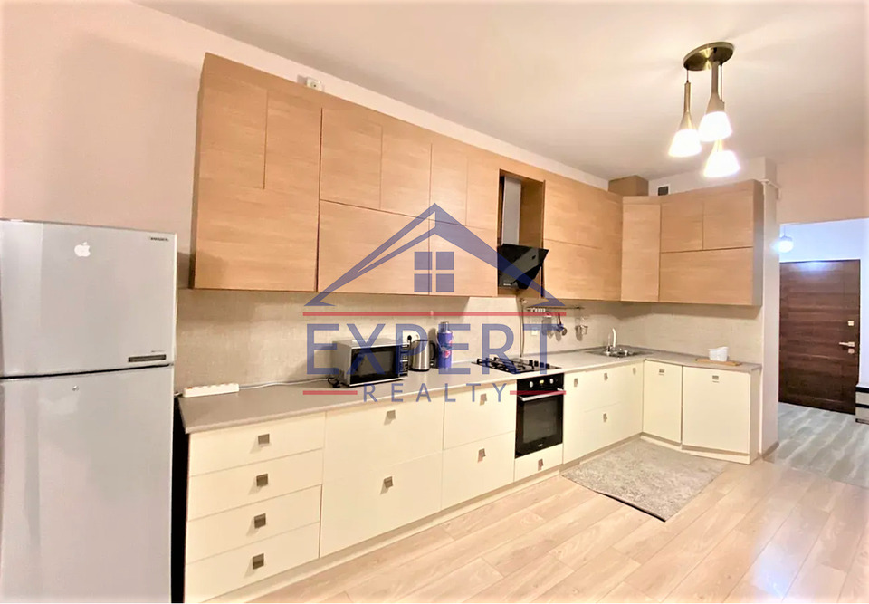 ԿԵՆՏՐՈՆ, ԵԿՄԱԼՅԱՆ  ՓՈՂՈՑ, 3 ՍԵՆՅԱԿ