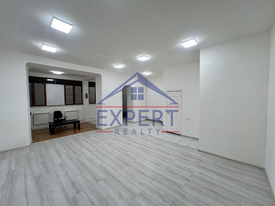 ԱՐԱԲԿԻՐ, ՀԱԿՈԲ ՀԱԿՈԲՅԱՆ ՓՈՂՈՑ, 56 ՔՄ․