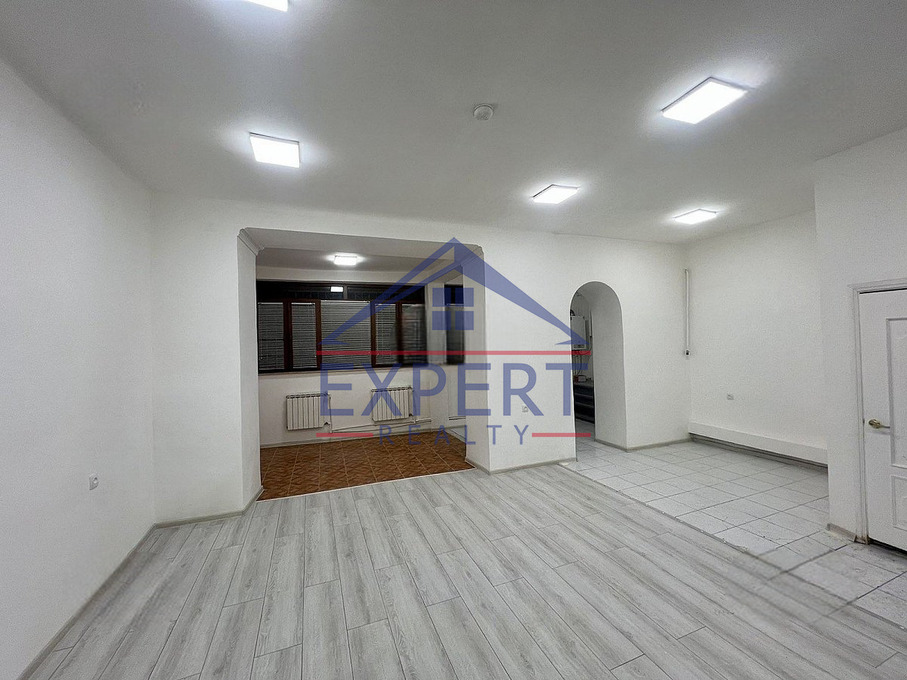 ԱՐԱԲԿԻՐ, ՀԱԿՈԲ ՀԱԿՈԲՅԱՆ ՓՈՂՈՑ, 56 ՔՄ․