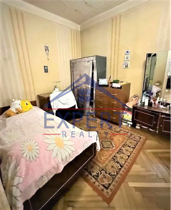 ԱՐԱԲԿԻՐ, ԱՂԲՅՈՒՐ ՍԵՐՈԲ ՓՈՂՈՑ, 3 ՍԵՆՅԱԿ