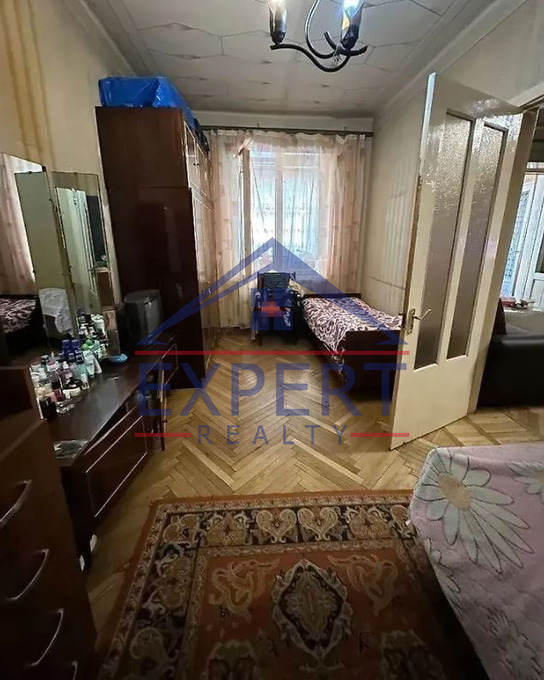 ԱՐԱԲԿԻՐ, ԱՂԲՅՈՒՐ ՍԵՐՈԲ ՓՈՂՈՑ, 3 ՍԵՆՅԱԿ