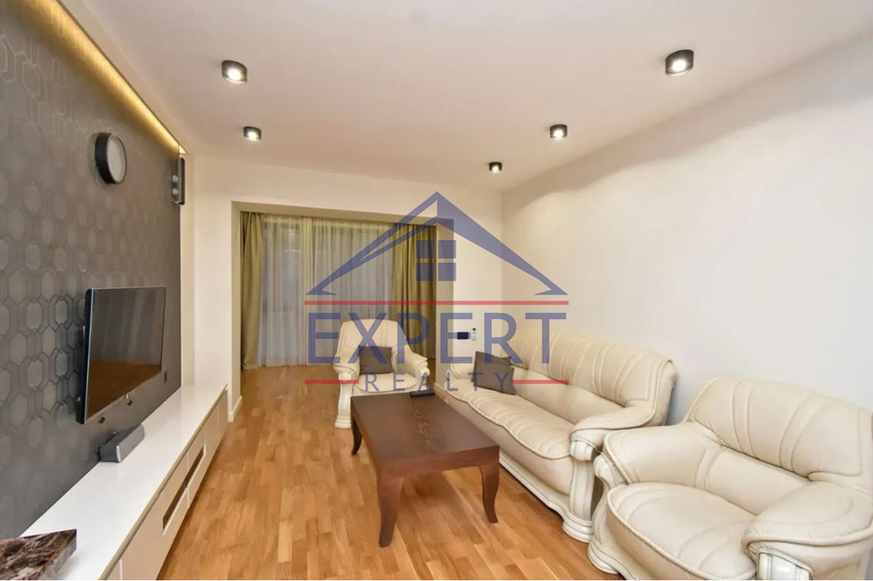 ԿԵՆՏՐՈՆ, ԲՈՒԶԱՆԴ ՓՈՂՈՑ, 3 ՍԵՆՅԱԿ