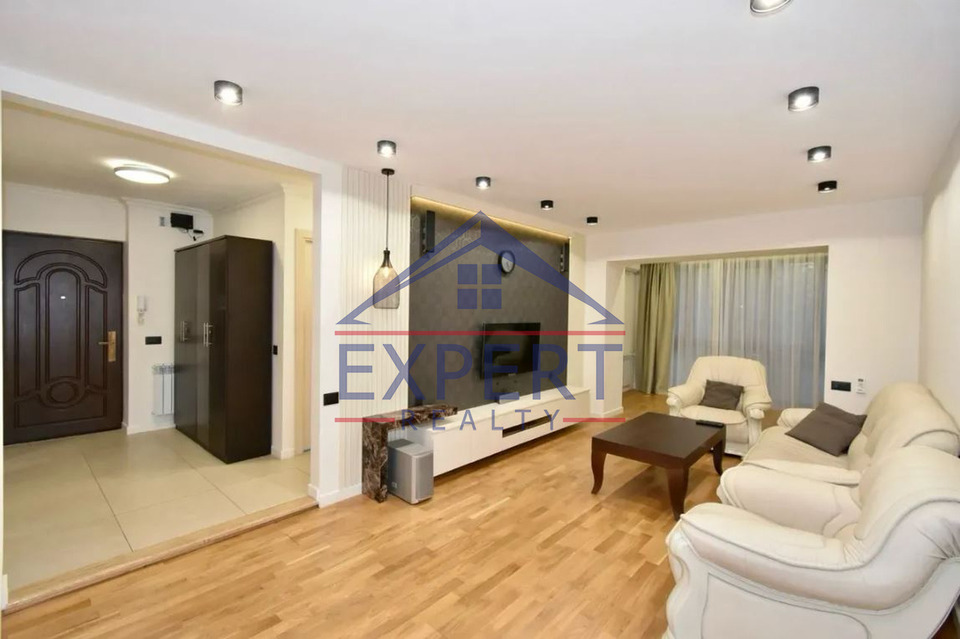 ԿԵՆՏՐՈՆ, ԲՈՒԶԱՆԴ ՓՈՂՈՑ, 3 ՍԵՆՅԱԿ